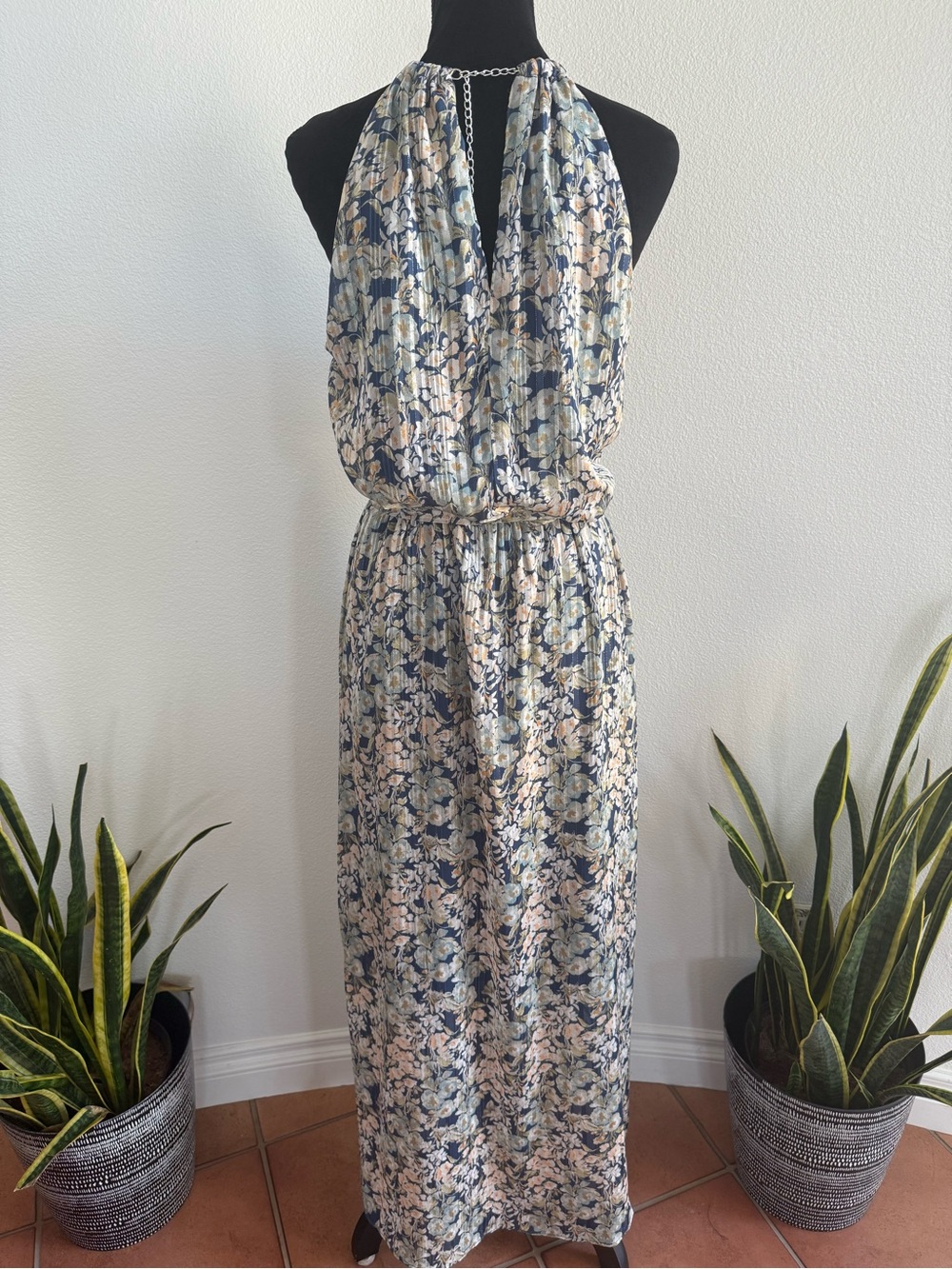 Halogen Curb Chain Detail Metallic Floral Halter Maxi Dress Size Medium NWOT - Picture 7 of 14